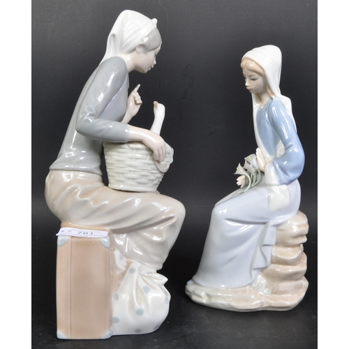 781 - Lladro & Nao - Two vintage 20th century Spanish porcelain figurines to include a Lladro figure D-22 ... 