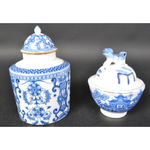 792 - A collection of blue & white 20th Century ceramic Asian Chinese oriental pieces to include two mugs,... 