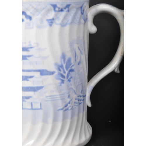 704 - An early 19th century George III believed Swansea pottery ceramic one pint mug. The cup having a in ... 