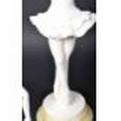 696 - A vintage 20th Century Franklin porcelain - The Royal Ballet - 'Young ballerina' Testing Pointe by B... 