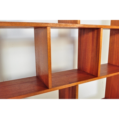 1244 - A retro vintage mid 20th Century teak wood room divider / bookcase shelving unit. Of rectangular for... 