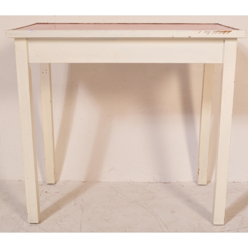 1317 - A vintage retro 20th century wooden painted frame with red speckled Formica table top. Measures appr... 