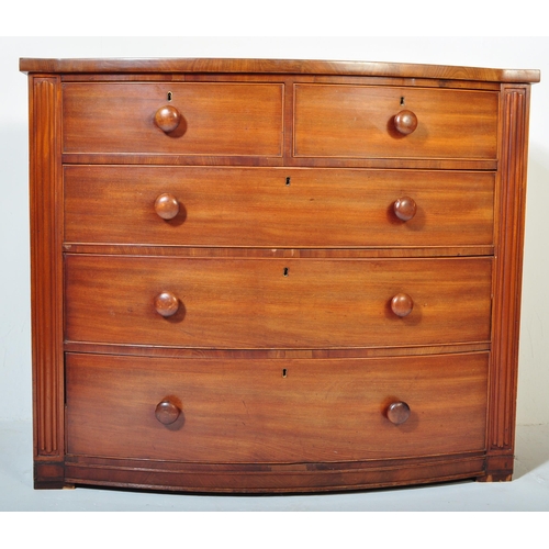 1497 - A 19th century Victorian mahogany 2 over 3 bow front chest of drawers. Raised on bracket feet with s... 