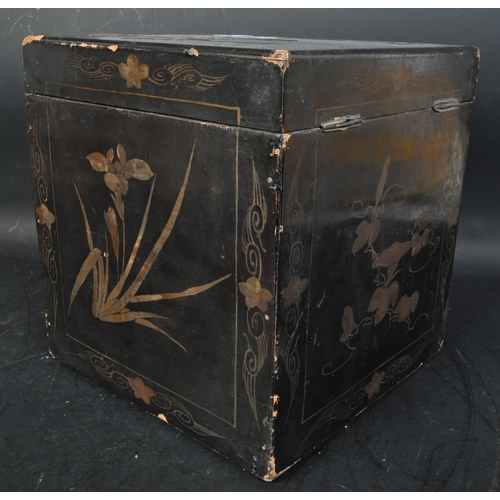 1500 - Early 20th century Chinese Chinoiserie decorated black lacquered / Japanned tea box caddy chest. Squ... 