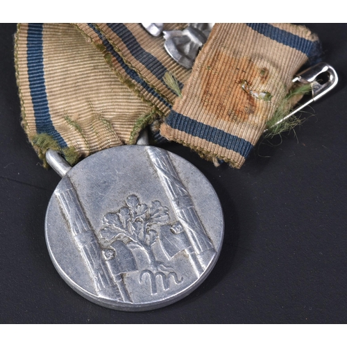 356 - An original WWII Second World War Italian Mothers medal  Medal of the Fascist Union of Large Familie... 