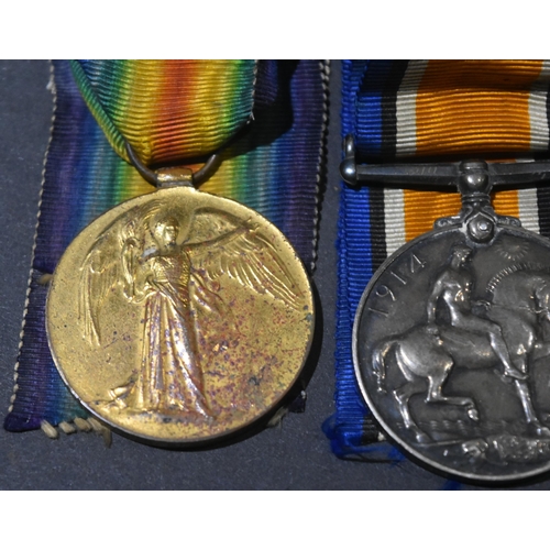 362 - A WWI First World War medal duo awarded to one 39471 Pte G.W. S. Roberts of The Devon Regiment. Meda... 