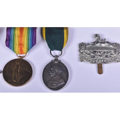 425 - A WWI First World War medal trio awarded to one 6156 Pte W. E. G Bartlett of The Gloucester Regiment... 