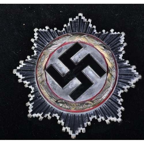 445 - A WWII Second World War Third Reich Nazi German related ' Deutsches Kruez ' ( The German Cross ) med... 