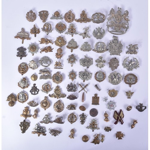 450 - Cap Badges - a large single-owner private collection of WWI First, WWII Second and earlier British A... 