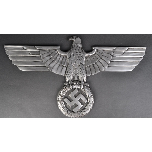 124 - A WWII Second World War period Third Reich Nazi German government building plaque. The cast metal pl... 