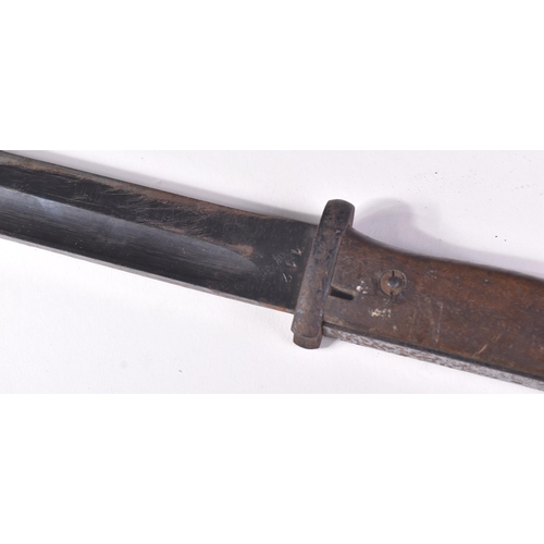 146 - An original WWII Second World War Third Reich Nazi German K98 rifle bayonet. The bayonet with hooked... 