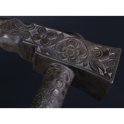 173 - A 19th Century Saxon / Nordic War Hammer. The heavy iron 17th Century style head with hammer to the ... 