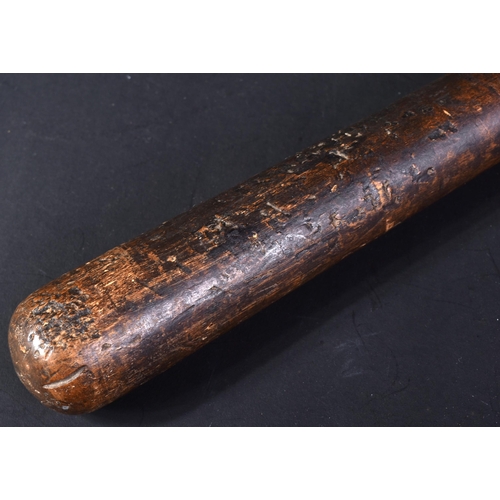 176 - A 19th Century Victorian Police truncheon / tipstaff with concealed blade. Ribbed wooden grip unscre... 