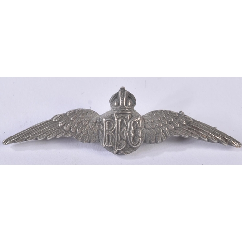 23 - A WWI First World War British RFC Royal Flying Corps miniature wings lapel badge / sweetheart brooch... 