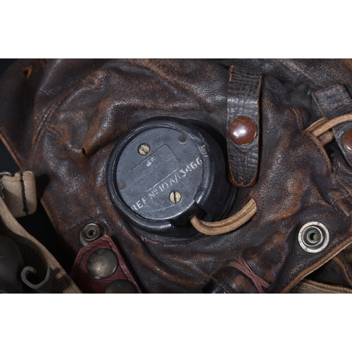 326 - An original WWII Second World War RAF Royal Air Force Type C pilots flying helmet. Brown leather cha... 