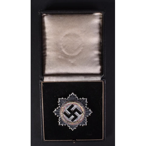 445 - A WWII Second World War Third Reich Nazi German related ' Deutsches Kruez ' ( The German Cross ) med... 