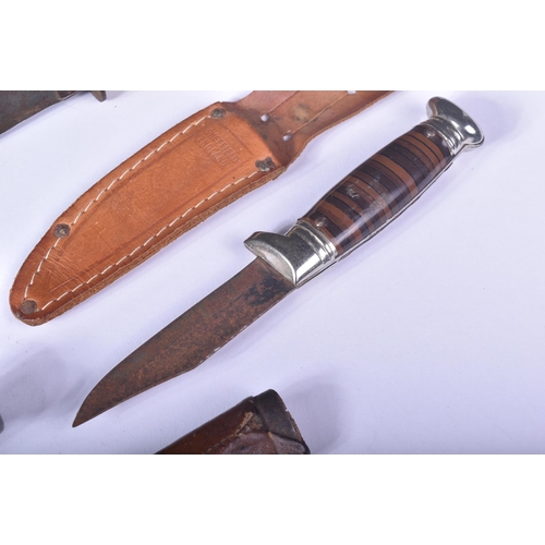 447 - A collection of x7 vintage boot knives / hunting knives. Various examples of William Rodgers style k... 