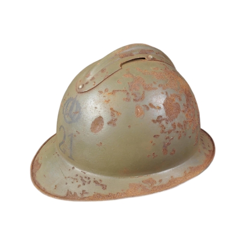 55 - A WWI First World War Italian M15 Adrian helmet with applied insignia of the 21st Alpine Regiment. T... 