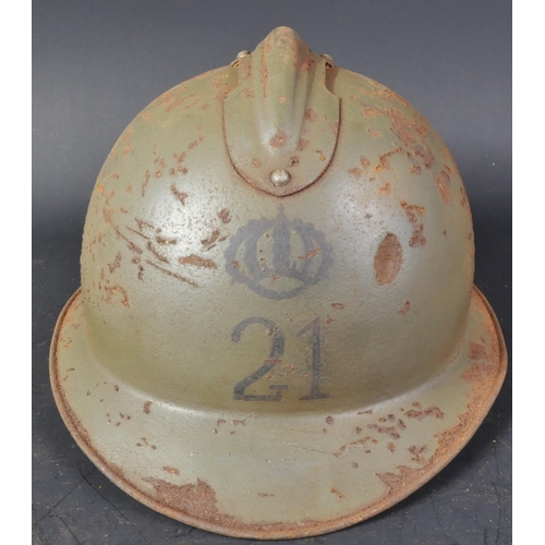 55 - A WWI First World War Italian M15 Adrian helmet with applied insignia of the 21st Alpine Regiment. T... 