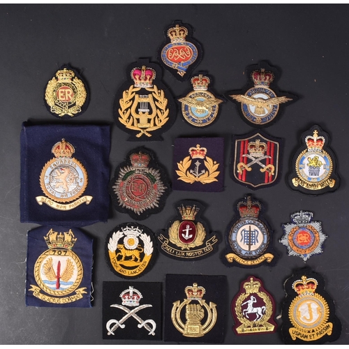 82 - A large collection of assorted vintage British Military bullion patches / cloth patches to include; ... 