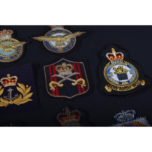 82 - A large collection of assorted vintage British Military bullion patches / cloth patches to include; ... 