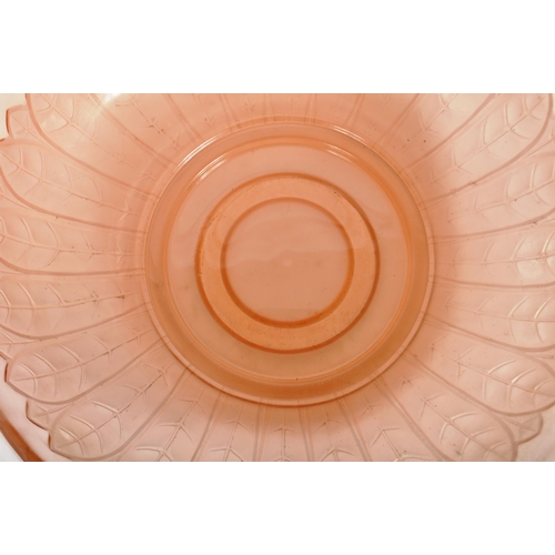 146 - Walther & Sohne - An early 20th Century circa. 1920s German Art Deco peach glass centrepiece bowl. T... 