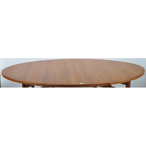 160 - Arne Vodder for Sibast Furniture - Model 212 - A retro mid 20th Century Danish teak wood extending d... 