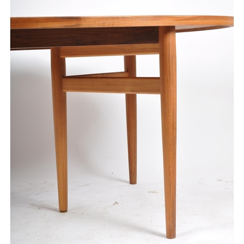 160 - Arne Vodder for Sibast Furniture - Model 212 - A retro mid 20th Century Danish teak wood extending d... 