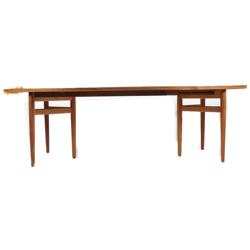 160 - Arne Vodder for Sibast Furniture - Model 212 - A retro mid 20th Century Danish teak wood extending d... 