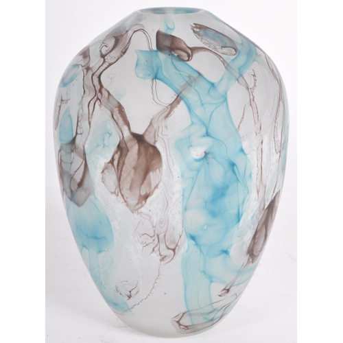 208 - Julia Donnelly - A retro 20th Century 1980s studio art glass vase of Ovid form in frosted glass with... 