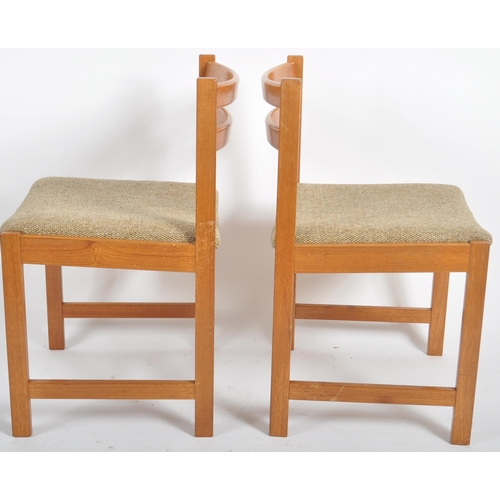 260 - Dyrlund - A retro vintage mid 20th Century Danish 1970s teak dining table and matching six chairs. T... 