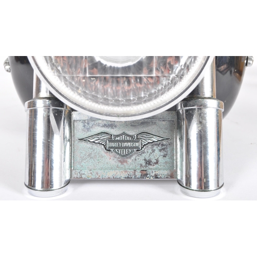 333 - Harley-Davidson - A contemporary table / desk top radio in the form of a Harley Davidson tank and ha... 