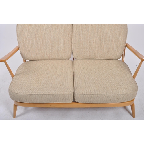 396 - Lucian Ercolani - Ercol - Windsor - 203/3 - A retro vintage 1960s beech and elm two-seater sofa sett... 