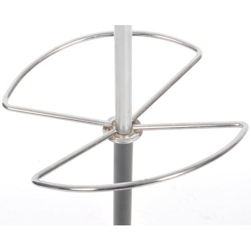 406 - Hago - A retro vintage mid 20th Century chrome atomic sputnik coat stand / hat stand having a shaped... 