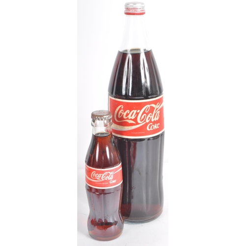 509 - Coca Cola - A selection of vintage 20th Century Coca Cola merchandise / advertising pieces to includ... 