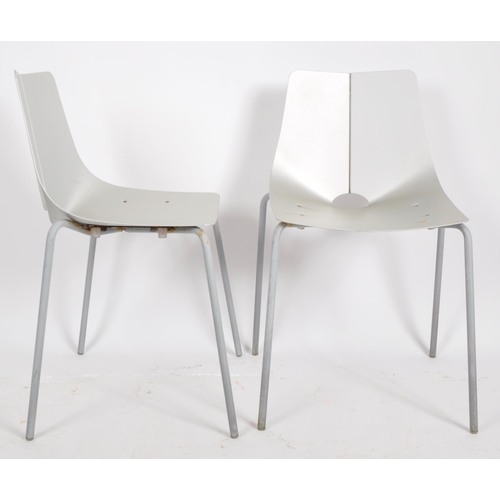 561 - Allermuir - Model A550 - A matching set of six Contemporary designer stacking dining / side chairs o... 