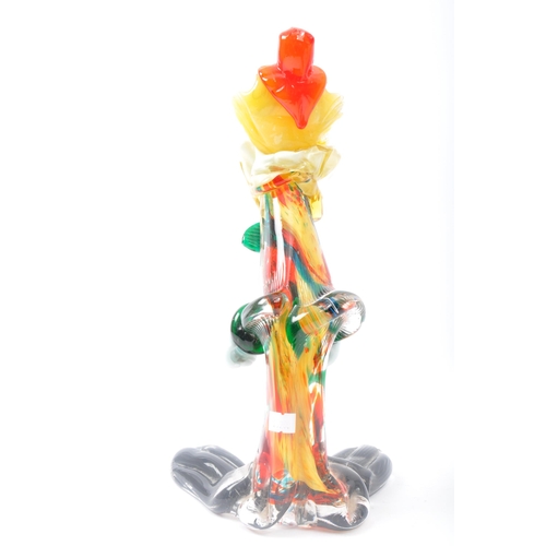 193 - A large vintage 20th century Murano Italian glass clown with green cufflinks, red hat and black shoe... 