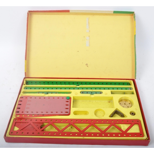 337 - An assortment of vintage 20th century Meccano boxed models. The lot to include a boxed Meccano 0530 ... 