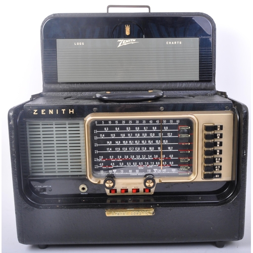 418 - ZENITH - Zenith Transoceanic Wave Magnet Multi-Band Shortwave Radio L600. In black case.