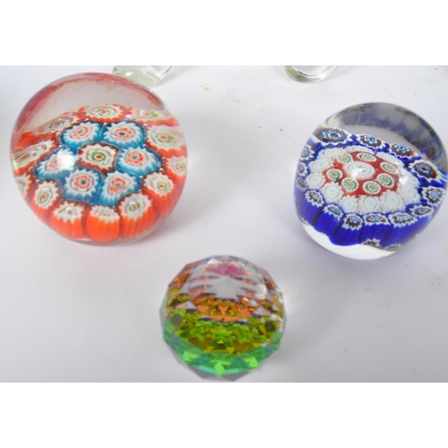 45 - An assortment of vintage 20th century glass paperweights and ornaments to include two Wedgwood glass... 