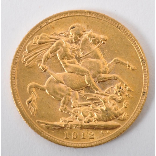 471 - A King George V, 1912, 22ct gold full sovereign having the King's left profile to obverse & St Georg... 