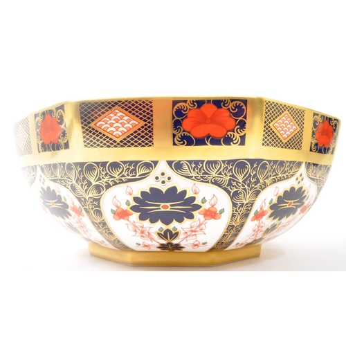 5 - A contemporary 2005 Royal Crown Derby china centrepiece bowl of octagonal shape in the Old Imari pat... 