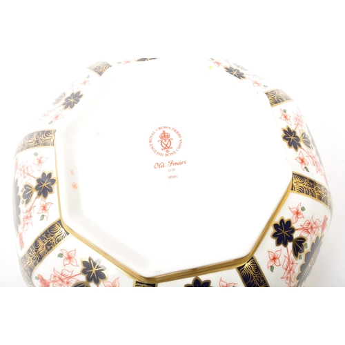 5 - A contemporary 2005 Royal Crown Derby china centrepiece bowl of octagonal shape in the Old Imari pat... 