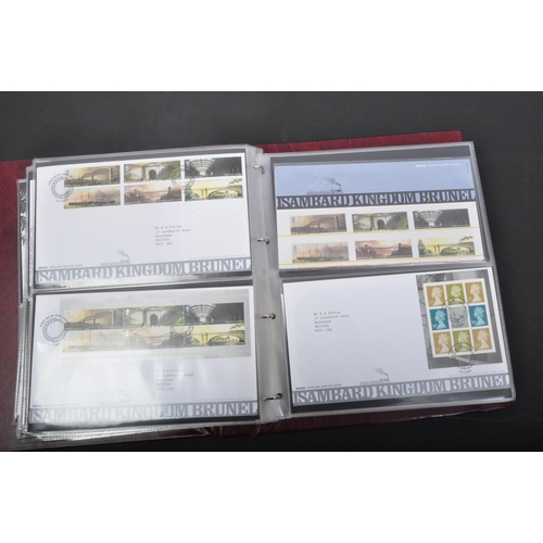 522 - An extensive 2004 to 2007 presentation packs & first day cover stamps album. The collection comprisi... 