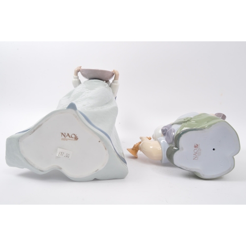 59 - Nao  – 02001492 'Sing Along!’ & 01295 'Early Autumn’ - original Nao Hand Crafted Porcelain statues /... 