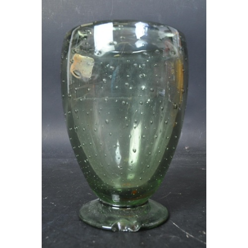 66 - A collection of vintage retro mid 20th century glass to include a Whitefriars sea green vase with bu... 