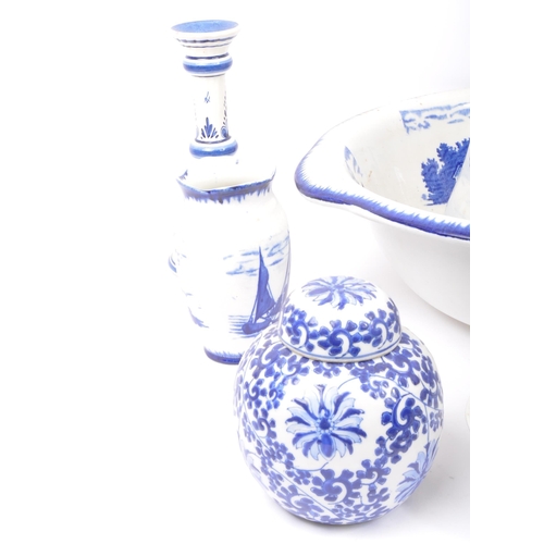 7a - Collection of blue and white China to include Chinese Kangxi revival, Staffordshire blue and white, ... 