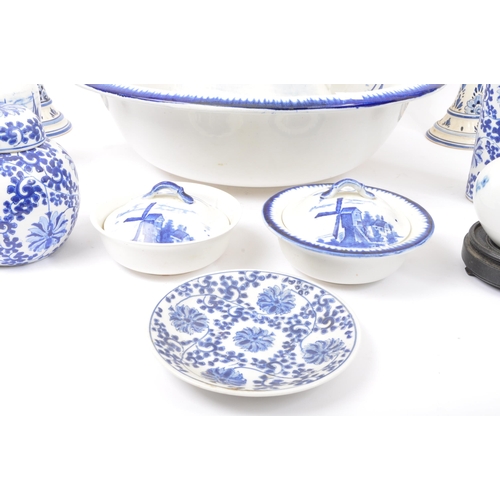 7a - Collection of blue and white China to include Chinese Kangxi revival, Staffordshire blue and white, ... 