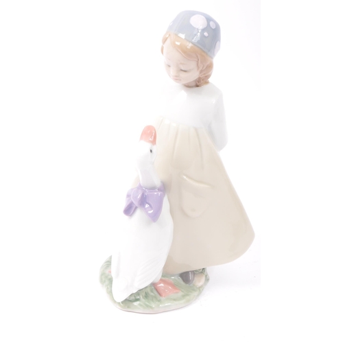 80 - Nao - 02000533 ‘My Friend Goose’ - an original Nao hand crafted porcelain statue / figurine. Made in... 