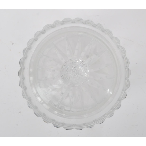 88 - Waterford Crystal - A NOS New Old Stock boxed Waterford Crystal glass Lismore biscuit barrel. In ori... 